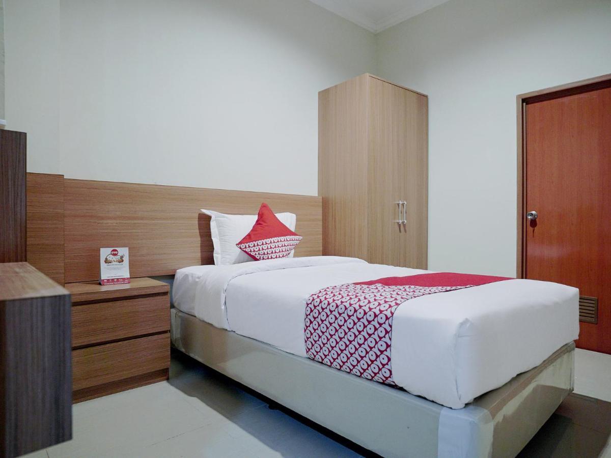 Oyo 415 The Kartini 8 Residence 雅加达 外观 照片